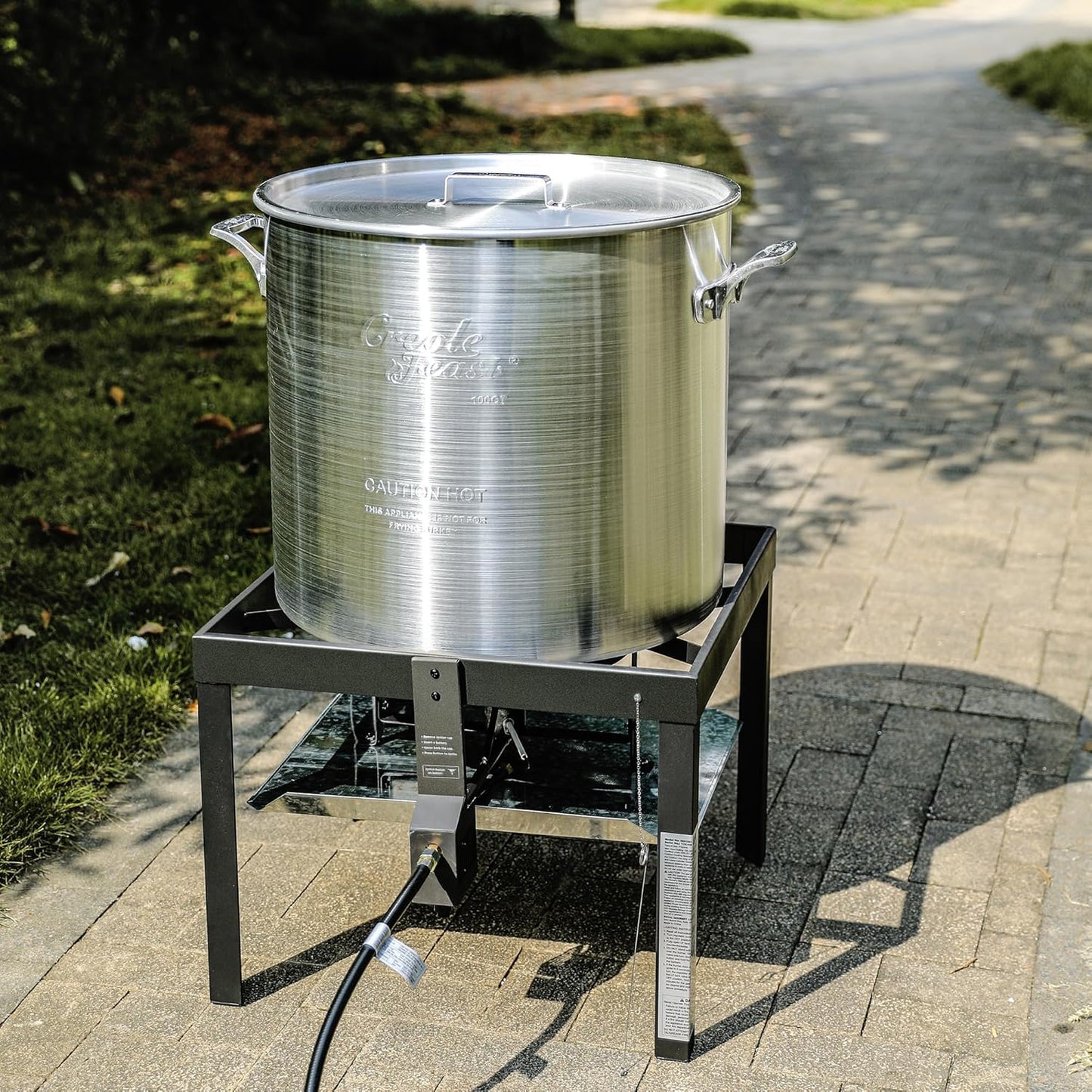 SBK1001 100 Qt. Seafood Boiling Kit with Strainer, Outdoor Aluminum Propane Gas Boiler Steamer with 10 PSI Regulator, 100000 BTU Jet Burner